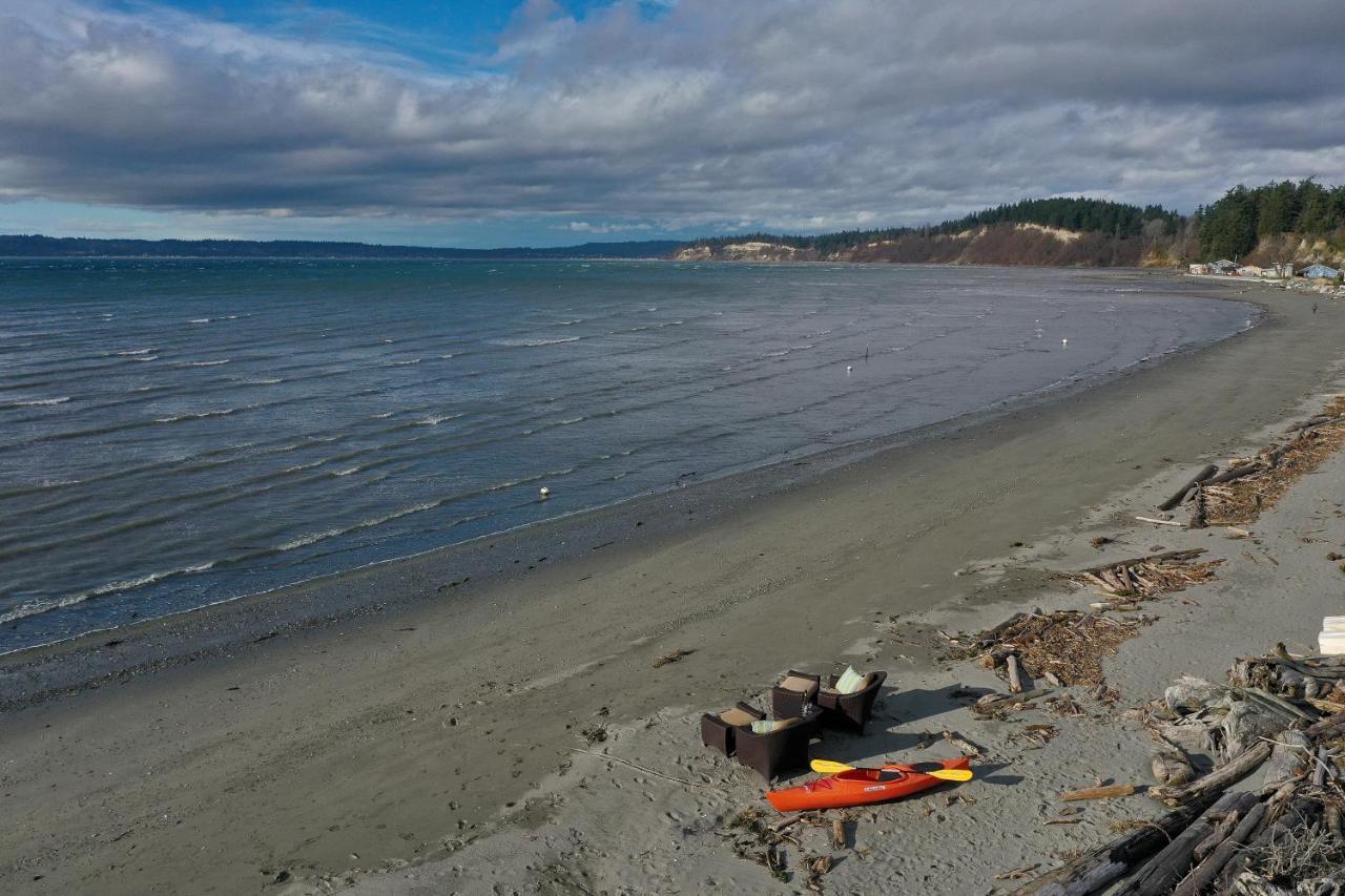 Maxwelton Beach Sunsets! Kayaks & Paddleboards! 1 Min Walk To The Water! Clinton Luaran gambar